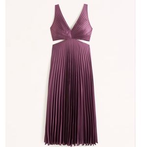 New with Tags! Abercrombie Giselle Pleated Cut-Out Maxi Dress in Maroon/Burgundy